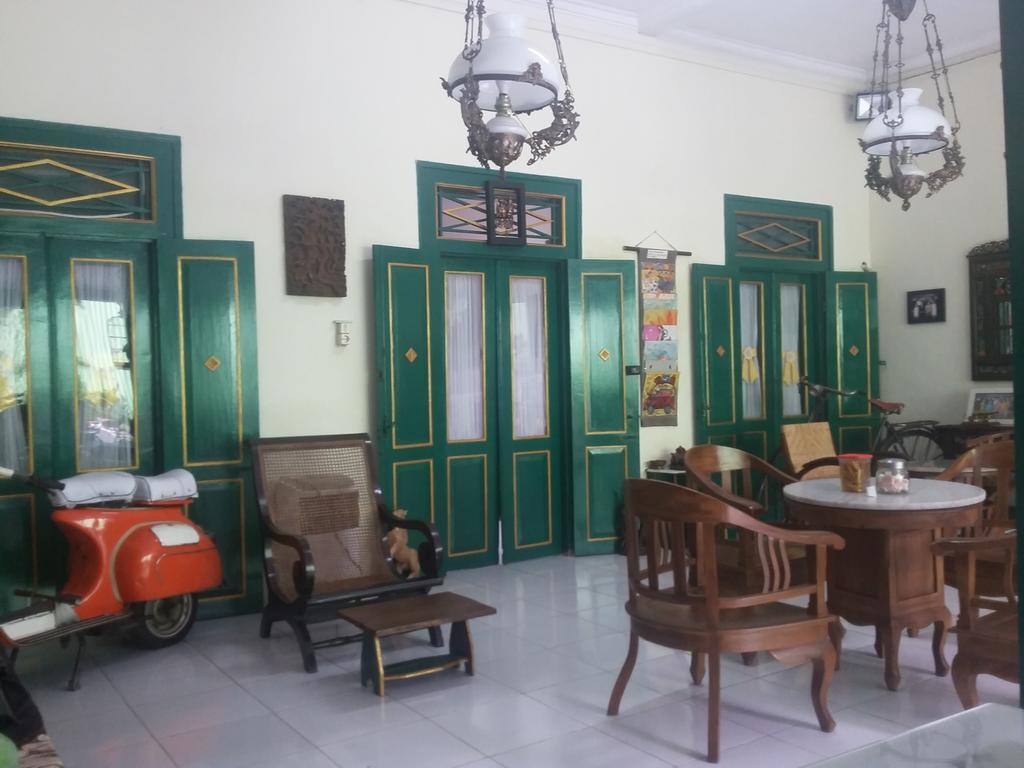 Pendopo Andari Homestay Yogyakarta Exterior foto