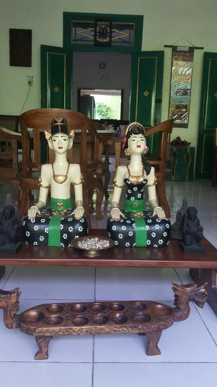 Pendopo Andari Homestay Yogyakarta Exterior foto