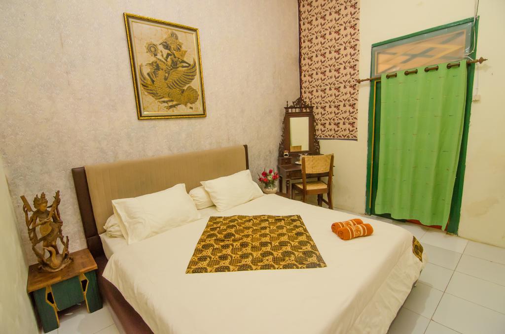 Pendopo Andari Homestay Yogyakarta Exterior foto