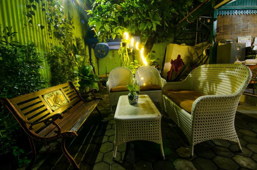 Pendopo Andari Homestay Yogyakarta Exterior foto