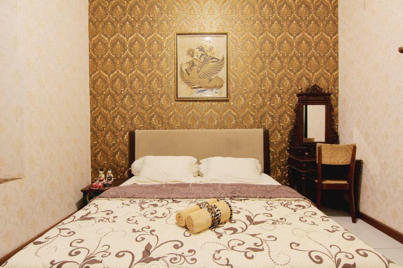 Pendopo Andari Homestay Yogyakarta Exterior foto